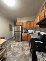 featured image of 152 W 9th St #1