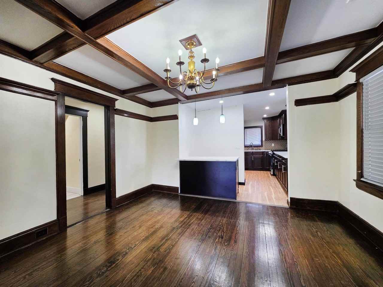 18 Bergen Ave - Photo 4 of 18