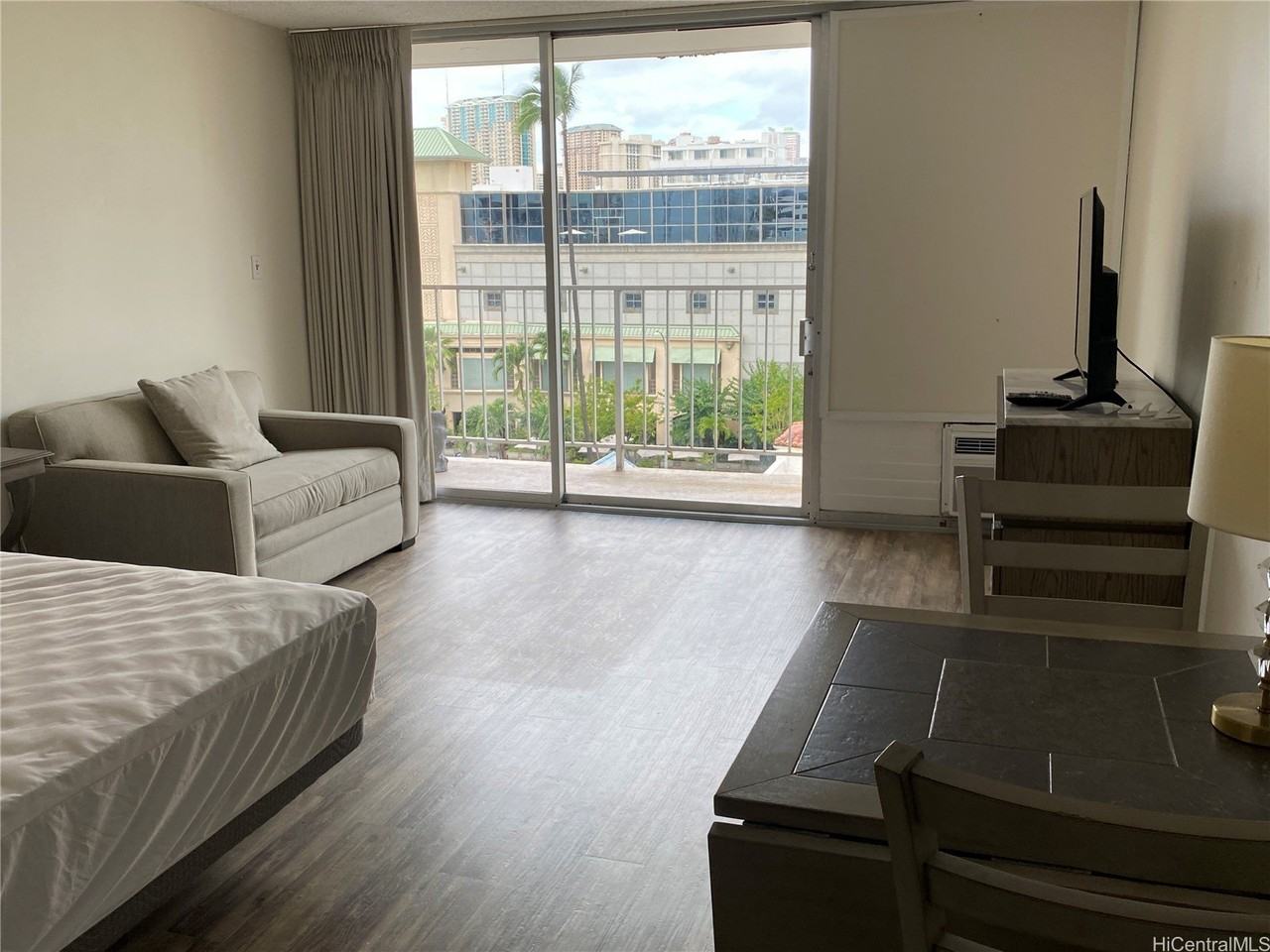 364 Seaside Ave Apt 606 #606 - Photo 4 of 12