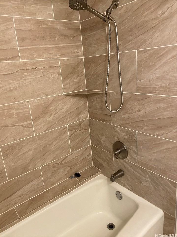 364 Seaside Ave Apt 606 #606 - Photo 7 of 12