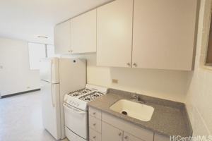 featured image of 1837 Young St Apt B #B