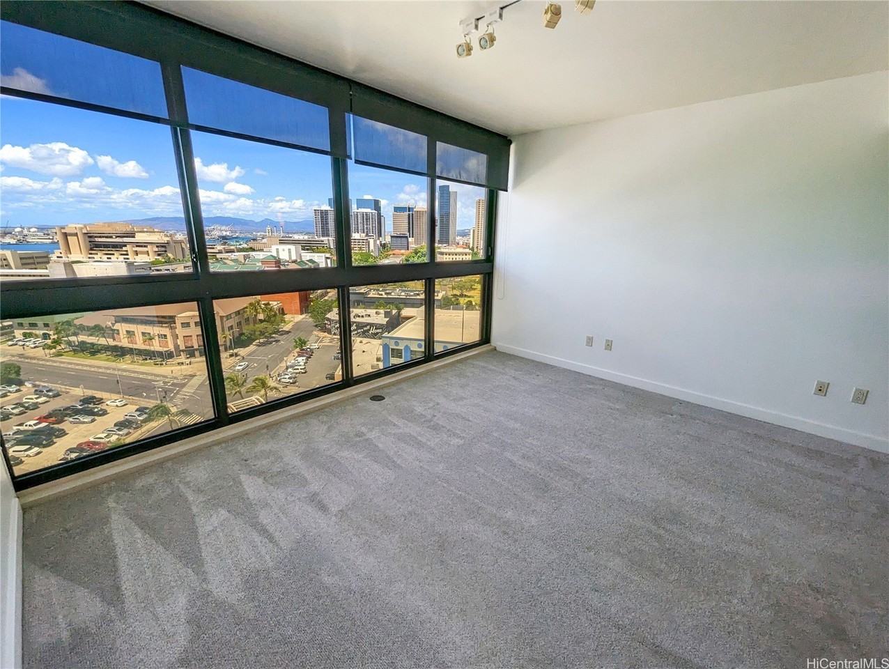 600 Queen St Apt 1505 #1505 - Photo 4 of 11