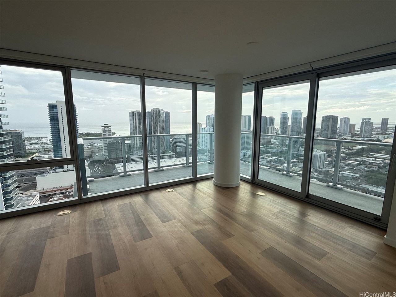 1515 Liona St Apt 3600 #3600 - Photo 2 of 23