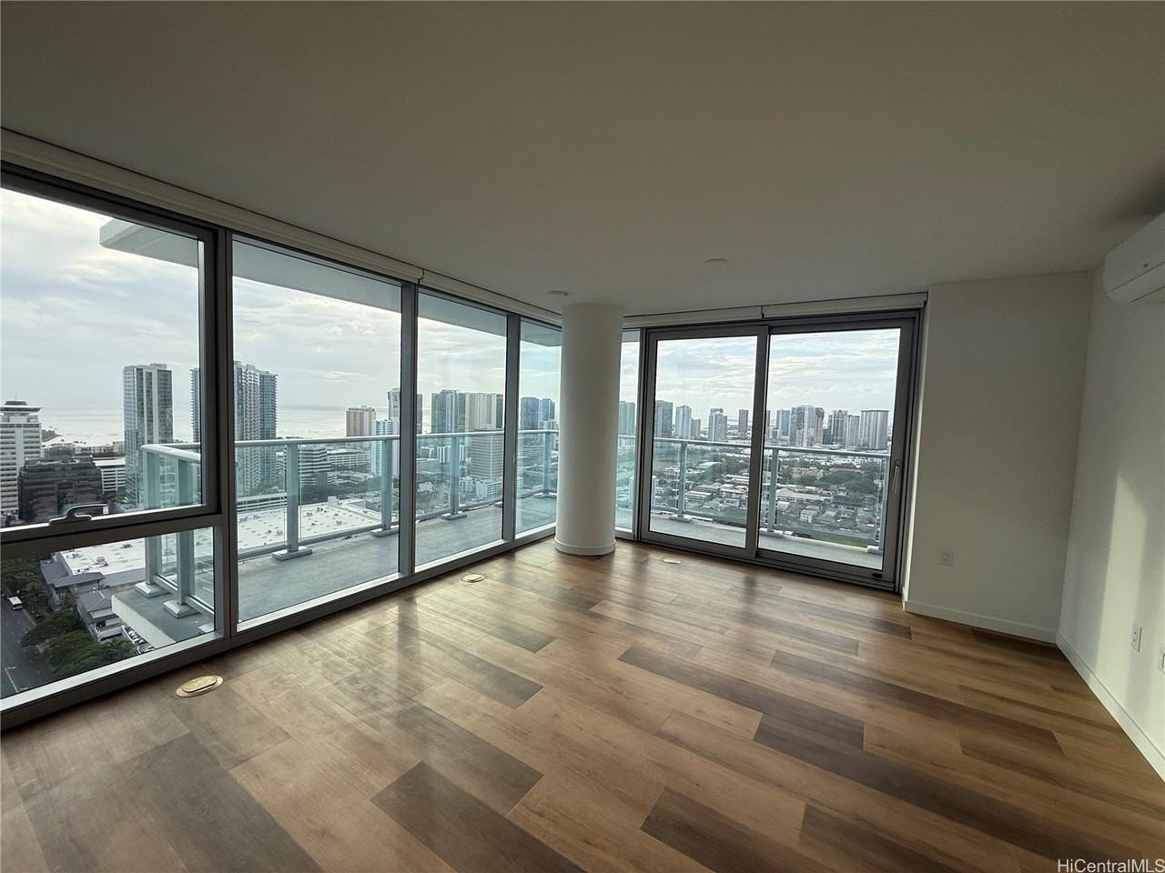 1515 Liona St Apt 3600 #3600 - Photo 7 of 23