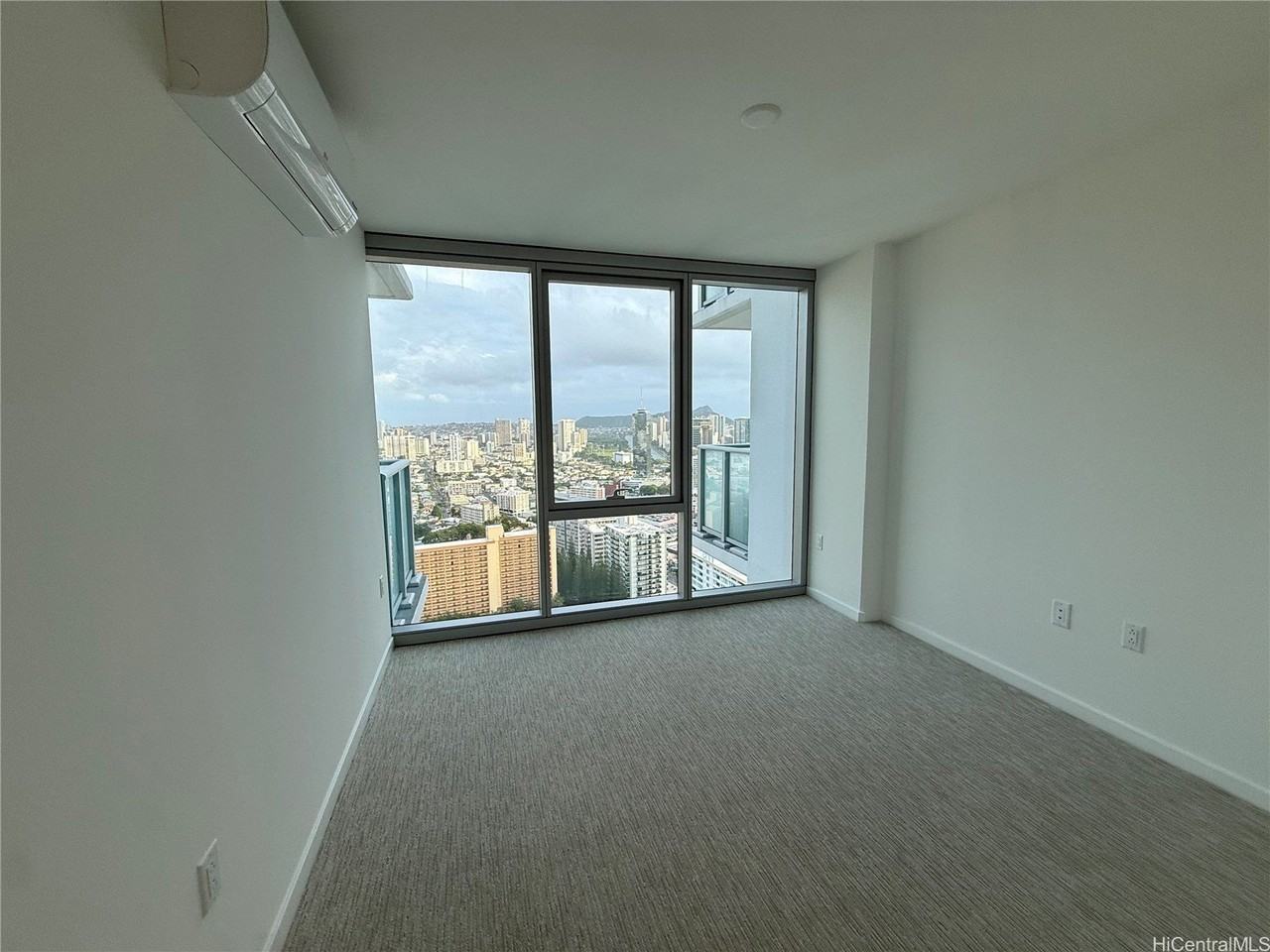 1500 Rycroft St Apt 3605r #3605R - Photo 7 of 20