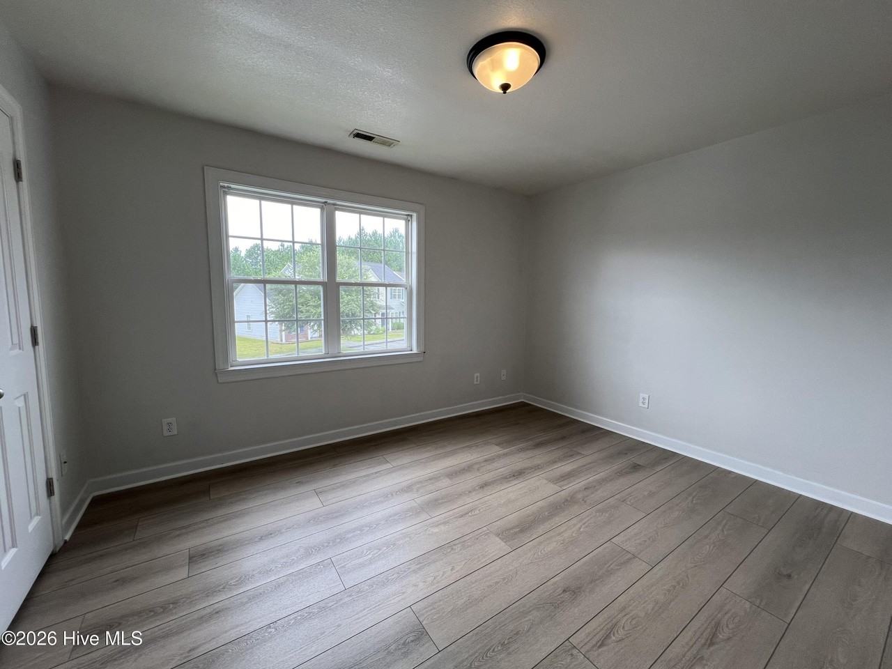 503 Springwood Dr - Photo 6 of 7