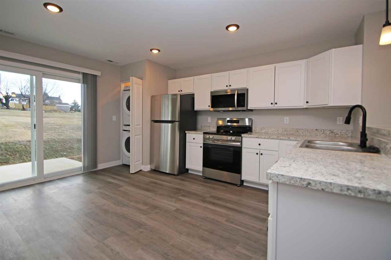 1317 Luke Ln - Photo 6 of 22