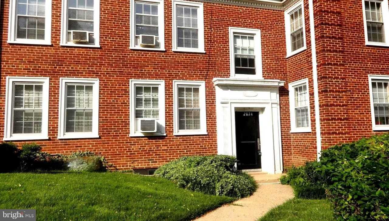 2824 31st St Se - Photo 2 of 14