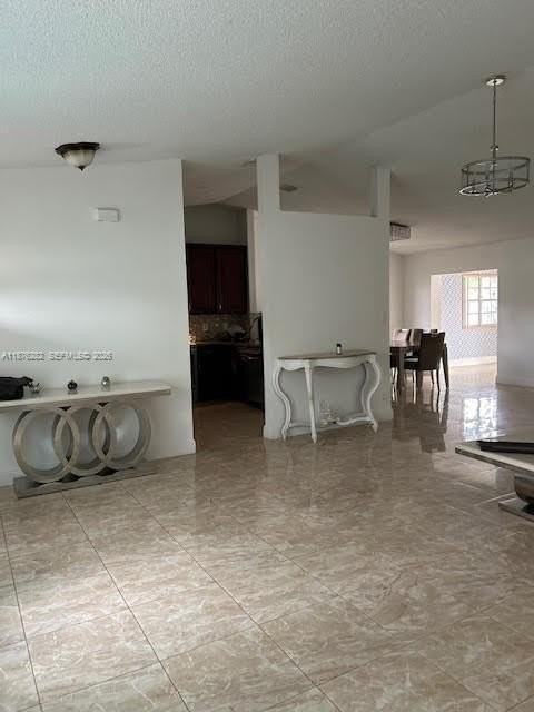 9604 Nw 49th St - Photo 6 of 18