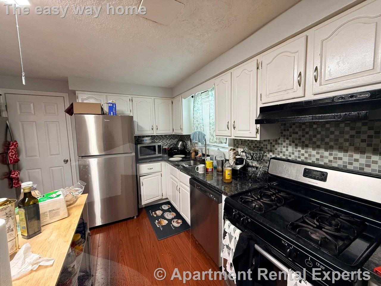 87 Bradford St - Photo 4 of 8