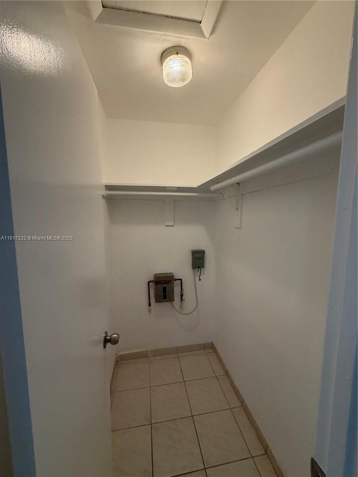 340 Sw 18th Rd #REAR - Photo 7 of 7