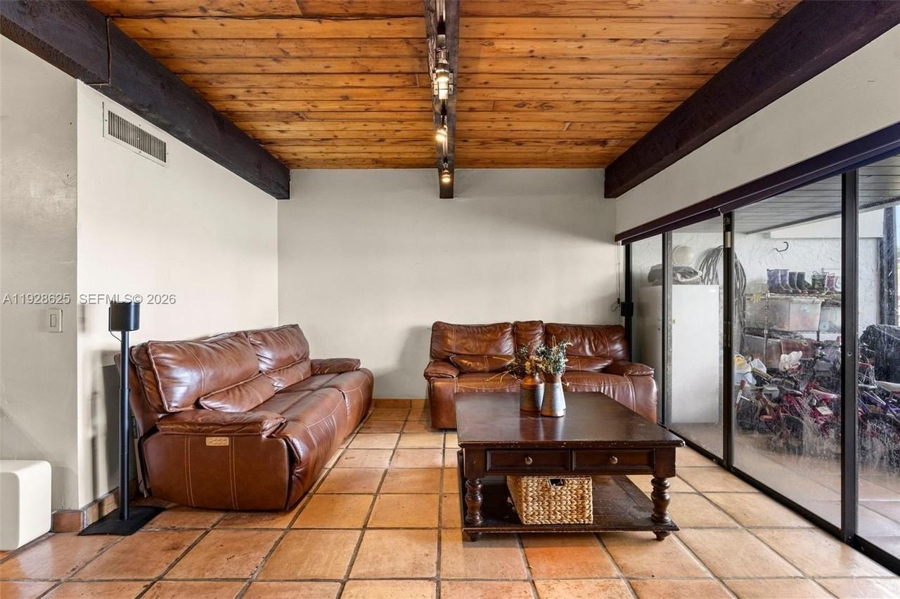 19440 Ne 26th Ave #53B - Photo 3 of 30