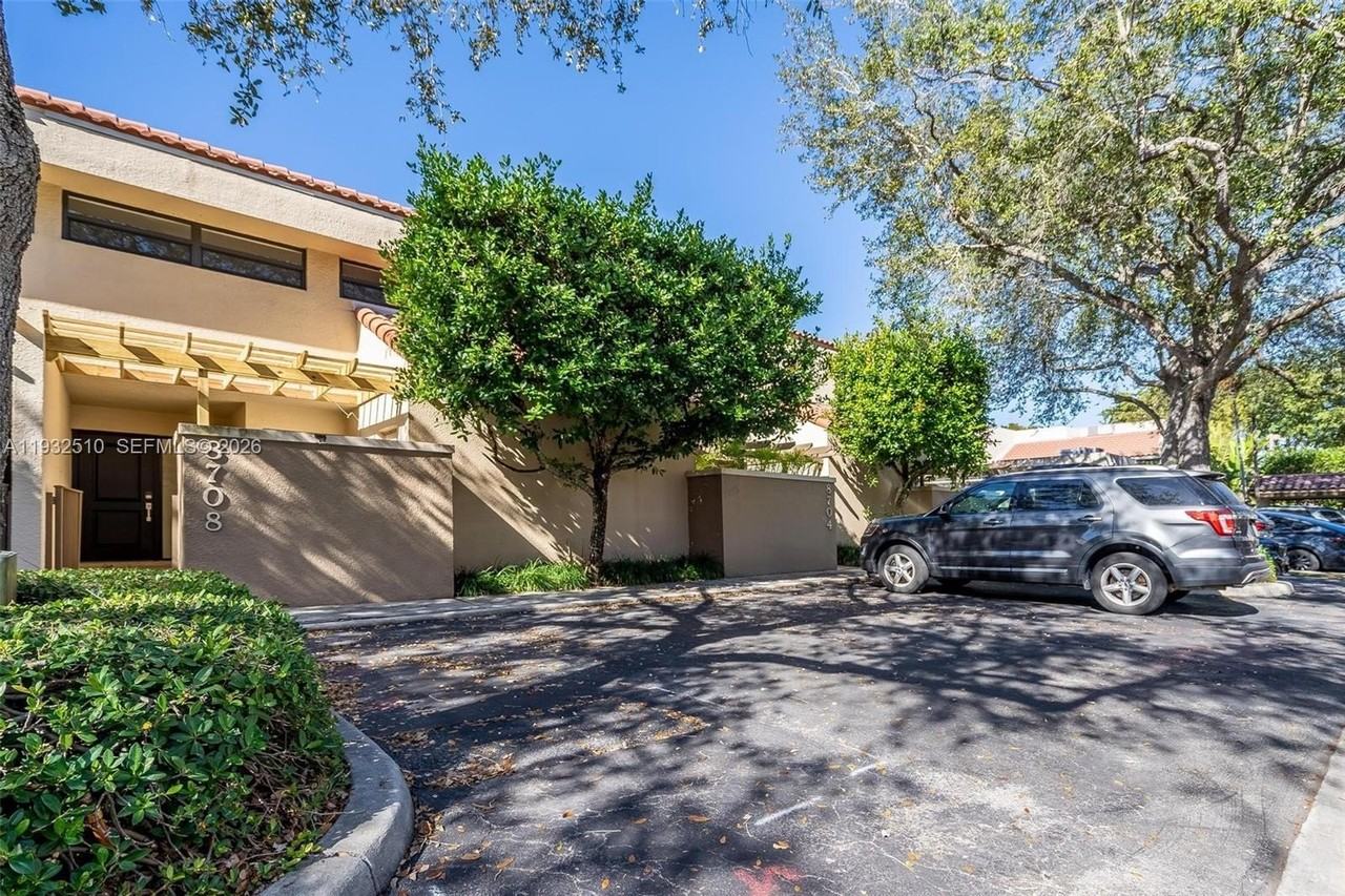 8708 Sw 79th Pl #8708 - Photo 2 of 50