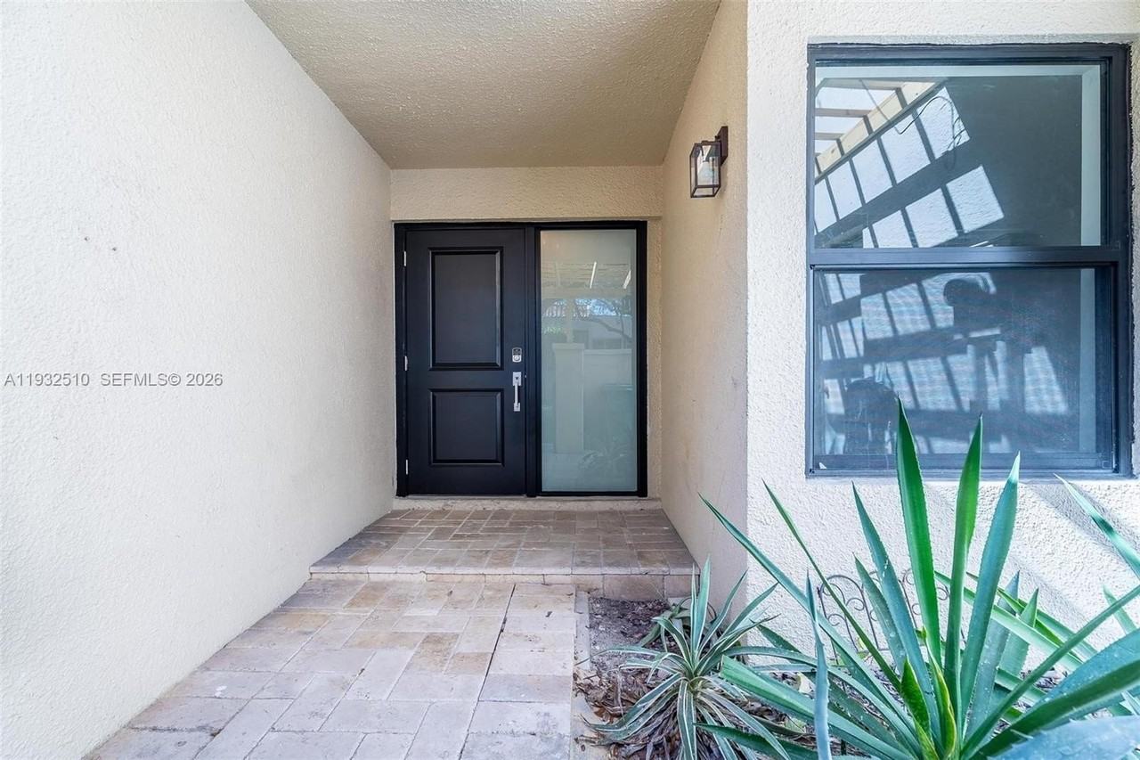 8708 Sw 79th Pl #8708 - Photo 4 of 50