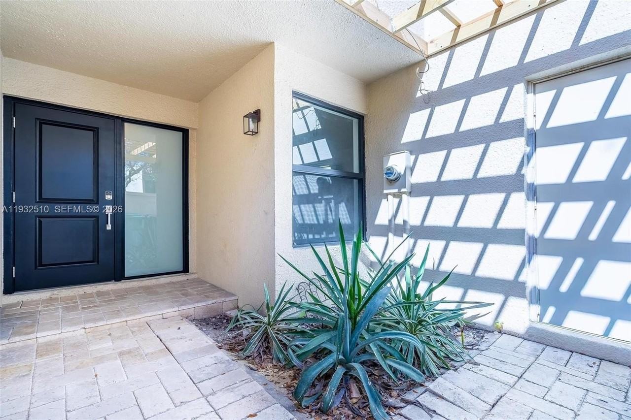 8708 Sw 79th Pl #8708 - Photo 5 of 50