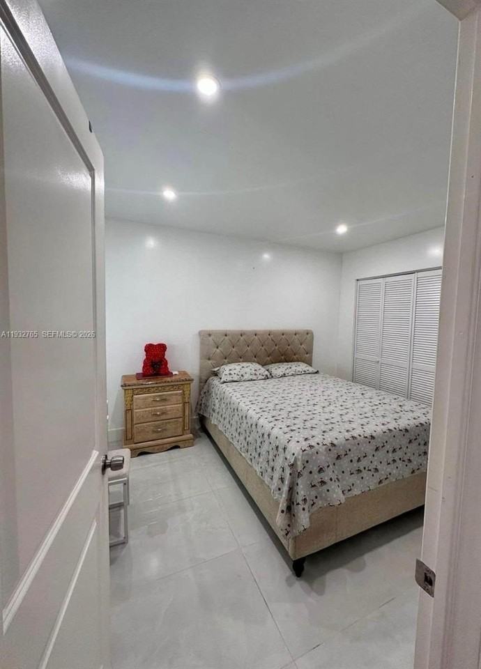 1023 Nw 3rd Ave #0 - Photo 6 of 11