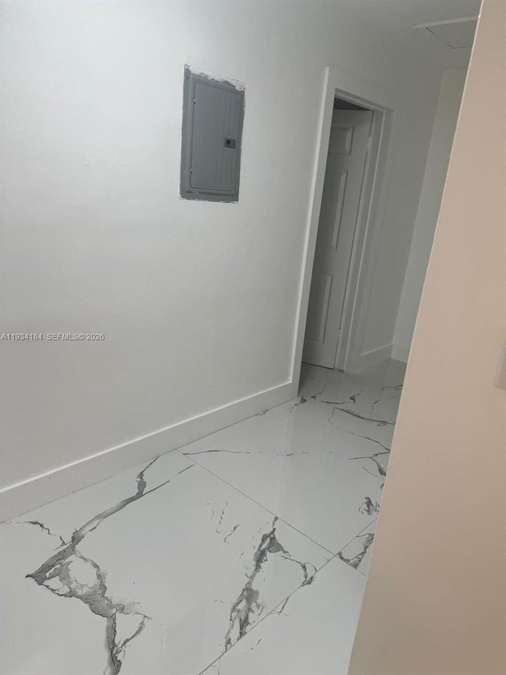 20011 Sw 111th Ave #20011 - Photo 3 of 16