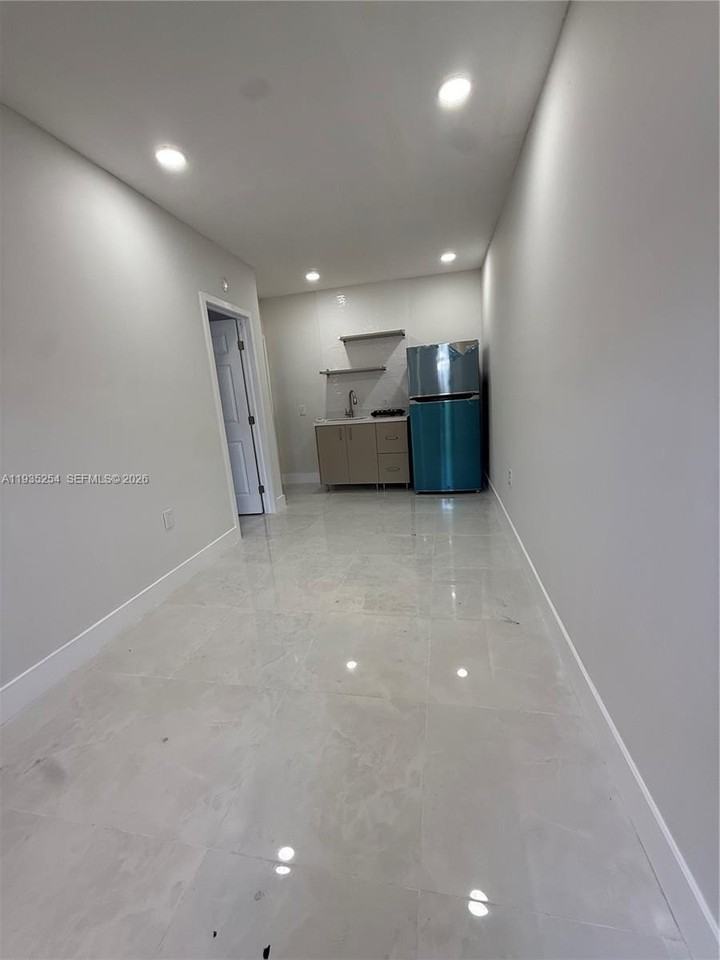 3445 Sw 62nd Way #3445 - Photo 2 of 6