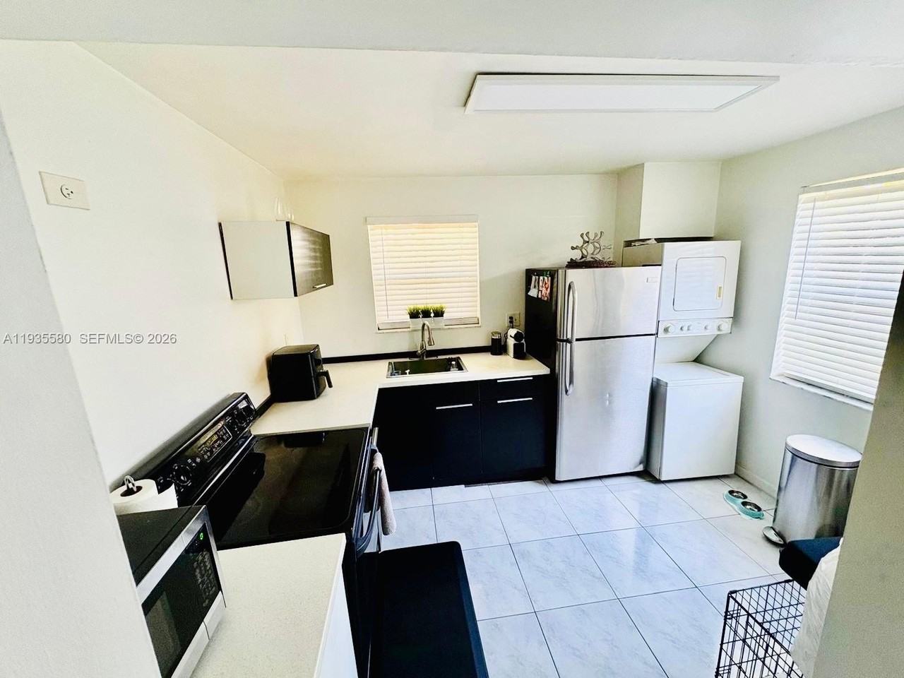 11216 Sw 12th St #104 - Photo 5 of 10