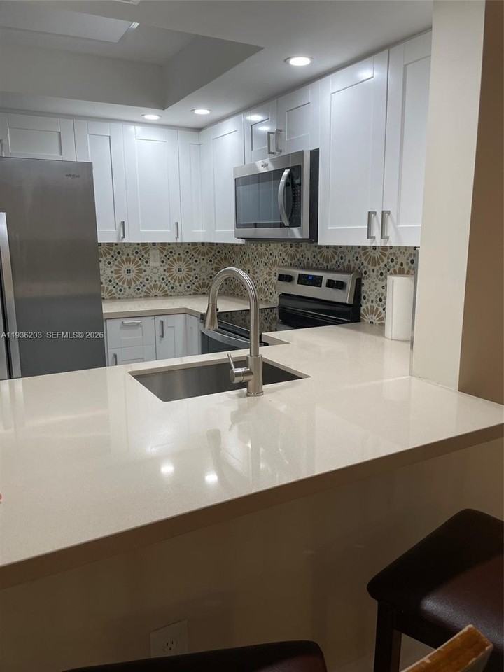 9040 Sw 125th Ave #D307 - Photo 2 of 8