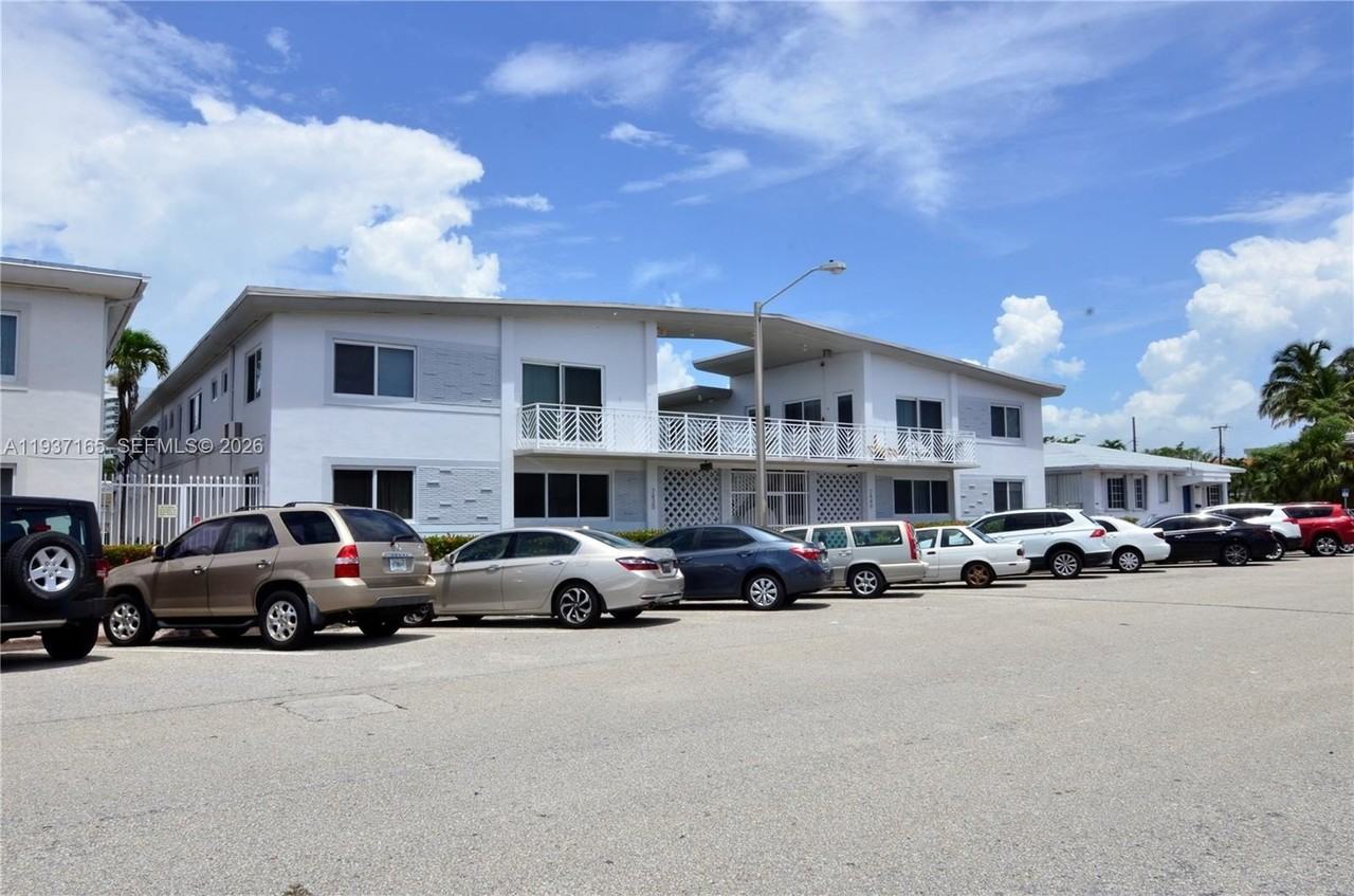 7430 Byron Ave #12A - Photo 3 of 18