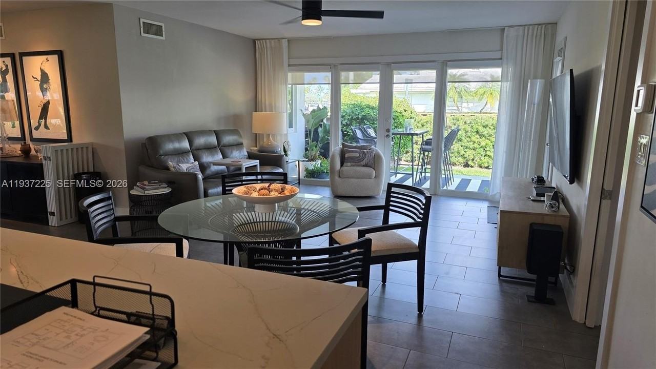 800 Polk St #NONE - Photo 3 of 18