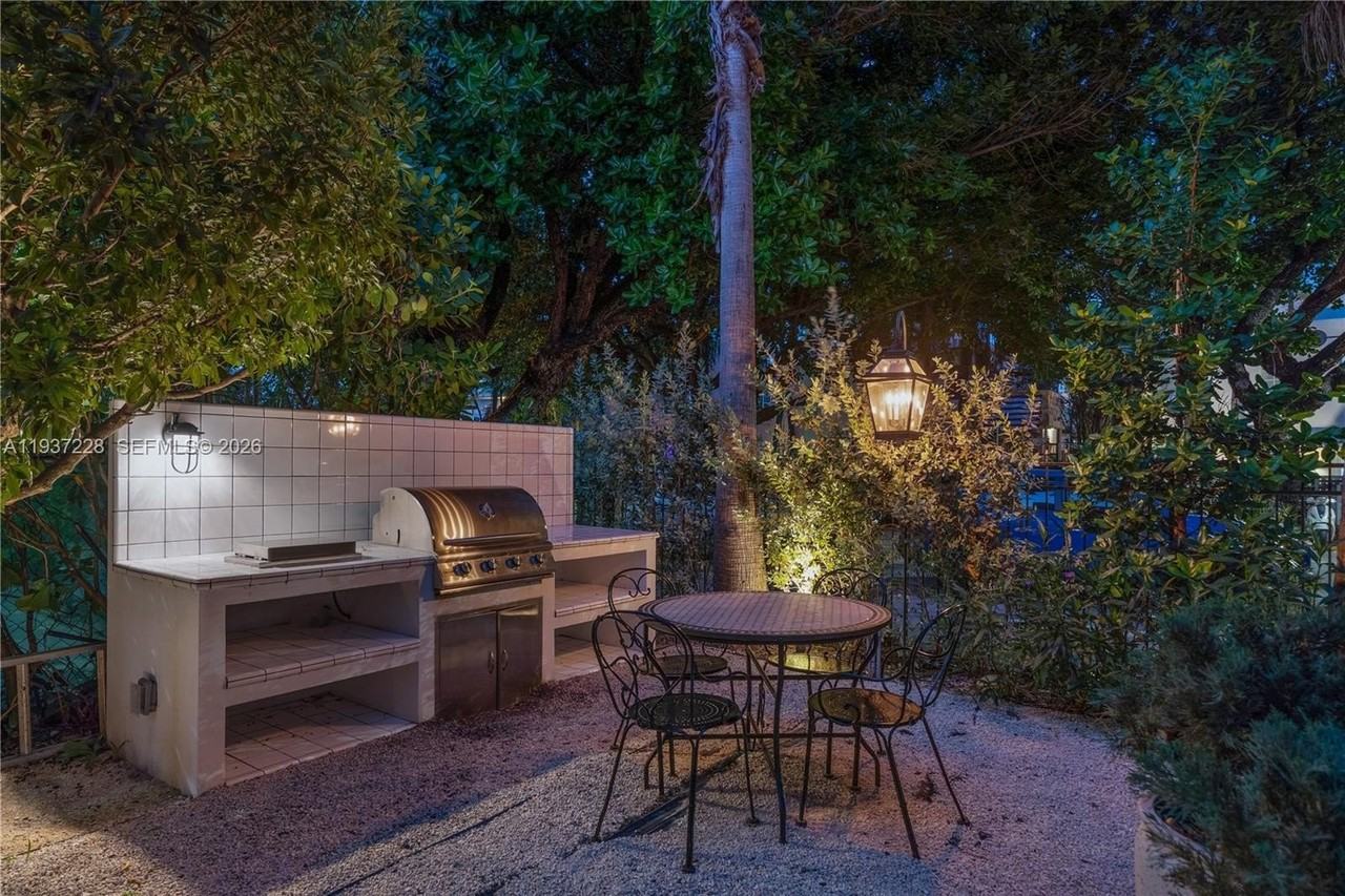 726 Meridian Ave #3 - Photo 6 of 24