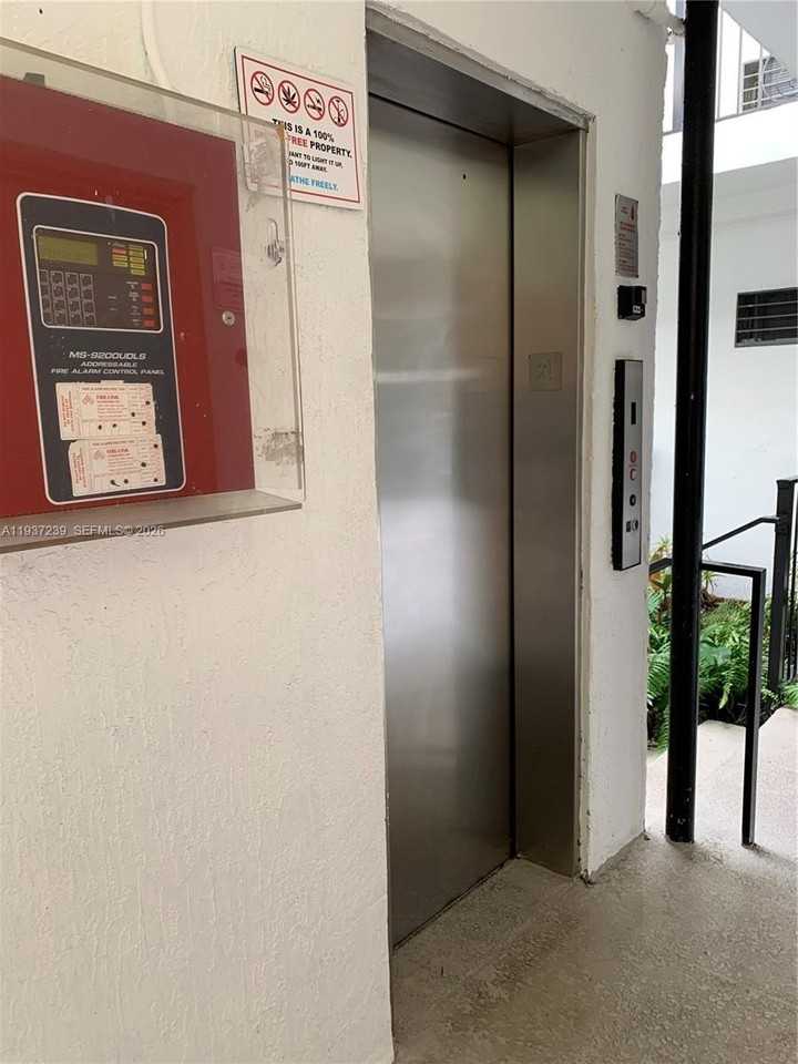 1330 Pennsylvania Ave #203 - Photo 4 of 11