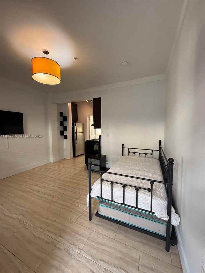 1330 Pennsylvania Ave #203 - Photo 5 of 11