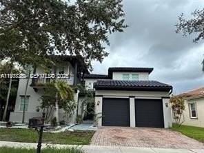 7896 Nw 110th Dr - Photo 2 of 38