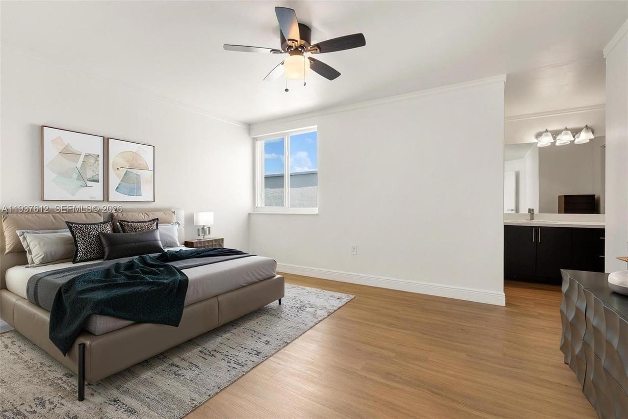 6830 Sw 45th Ln #2 - Photo 7 of 21