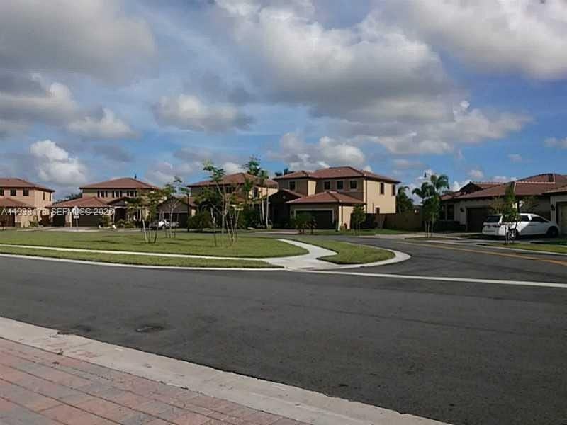 191 Se 35th Ave - Photo 3 of 50