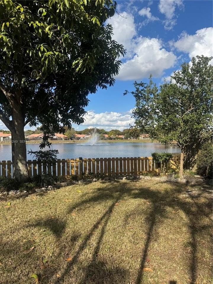 5235 Sw 153rd Ave #5235 - Photo 6 of 41