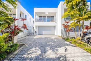 817 Ne 17th Way - Photo 1 of 1