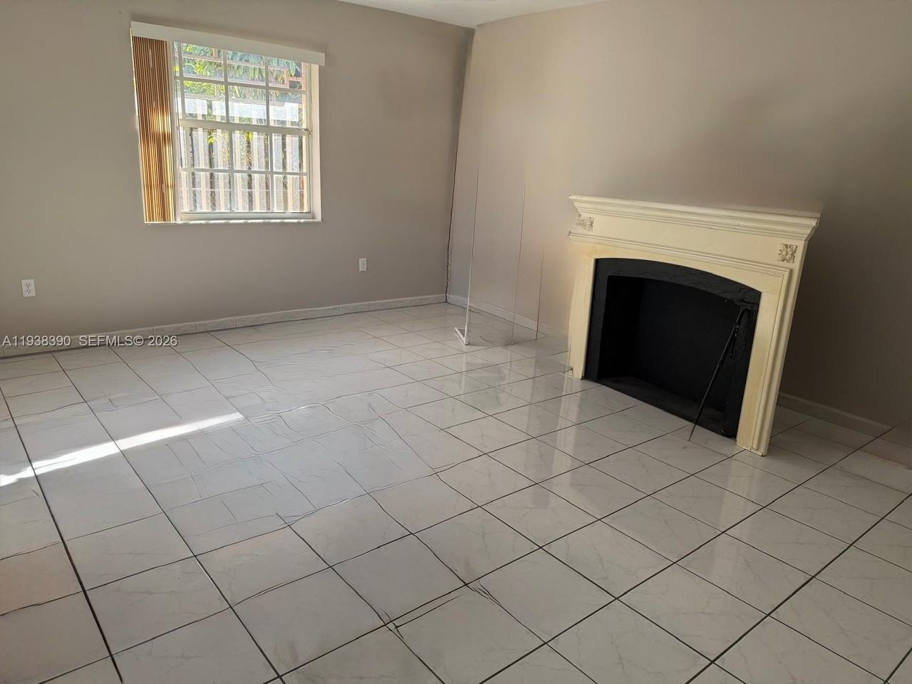 2912 Sw 38th Ct #2912 - Photo 2 of 20