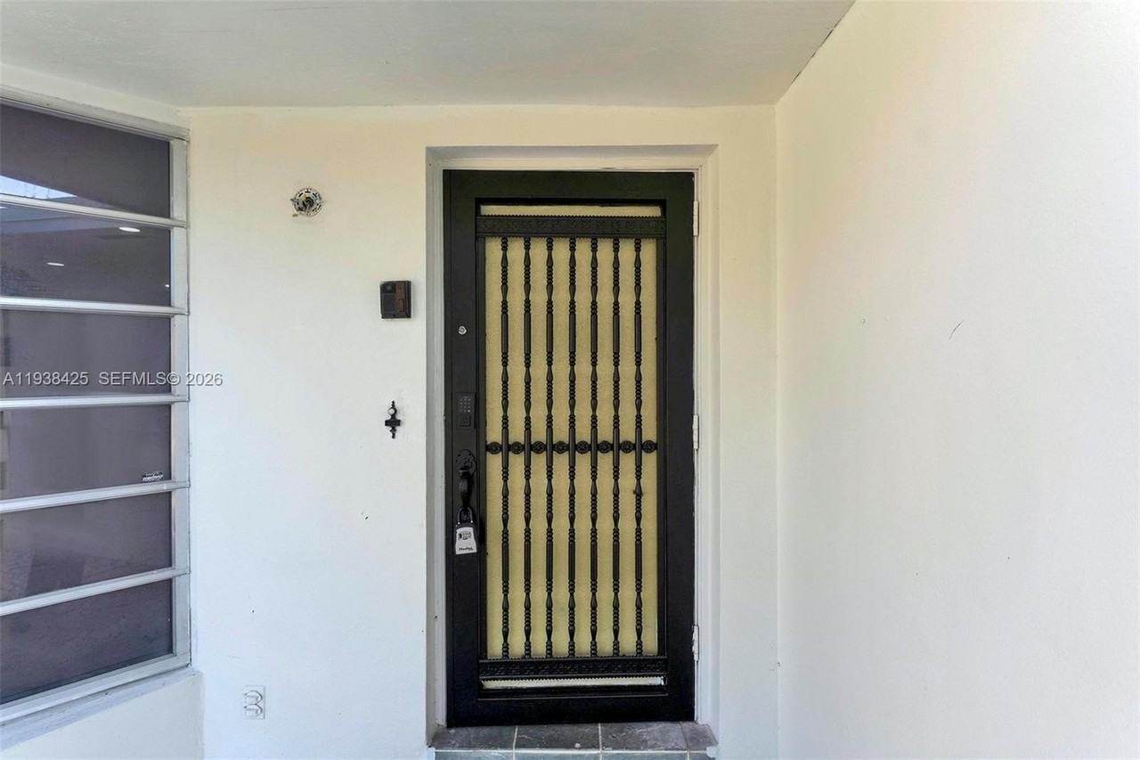 860 Nw 207th St #0 - Photo 6 of 41