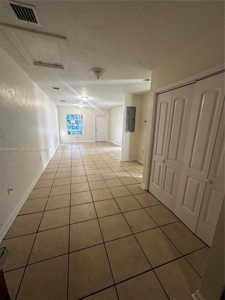 10623 Sw 170th Ter #10623 - Photo 5 of 15