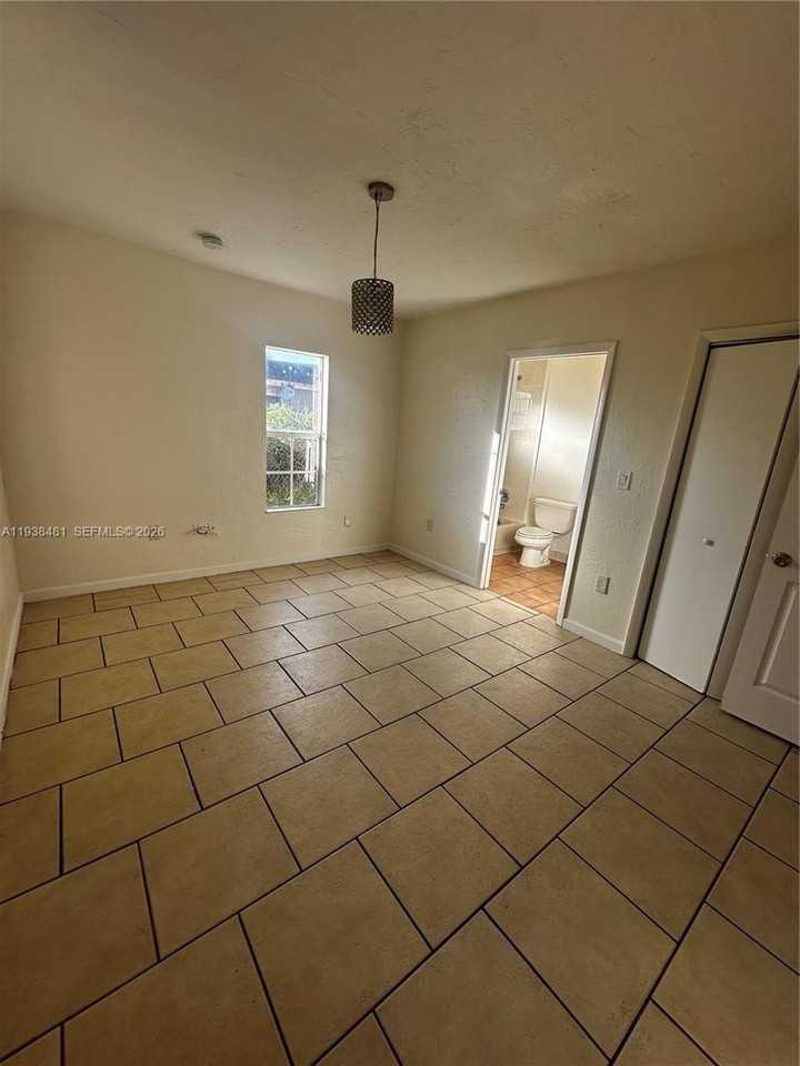 10623 Sw 170th Ter #10623 - Photo 7 of 15