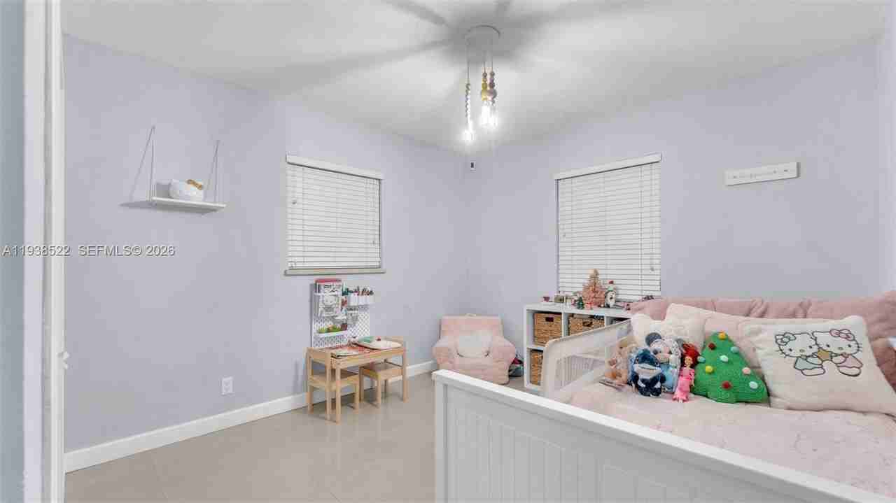 8261 Sw 27th St - Photo 6 of 27