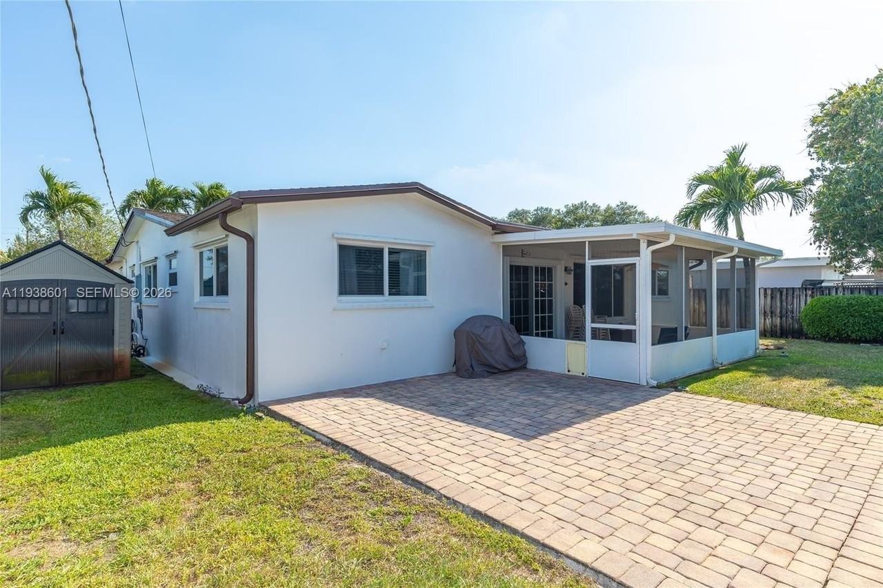 9181 Sw 55th St #0 - Photo 5 of 7