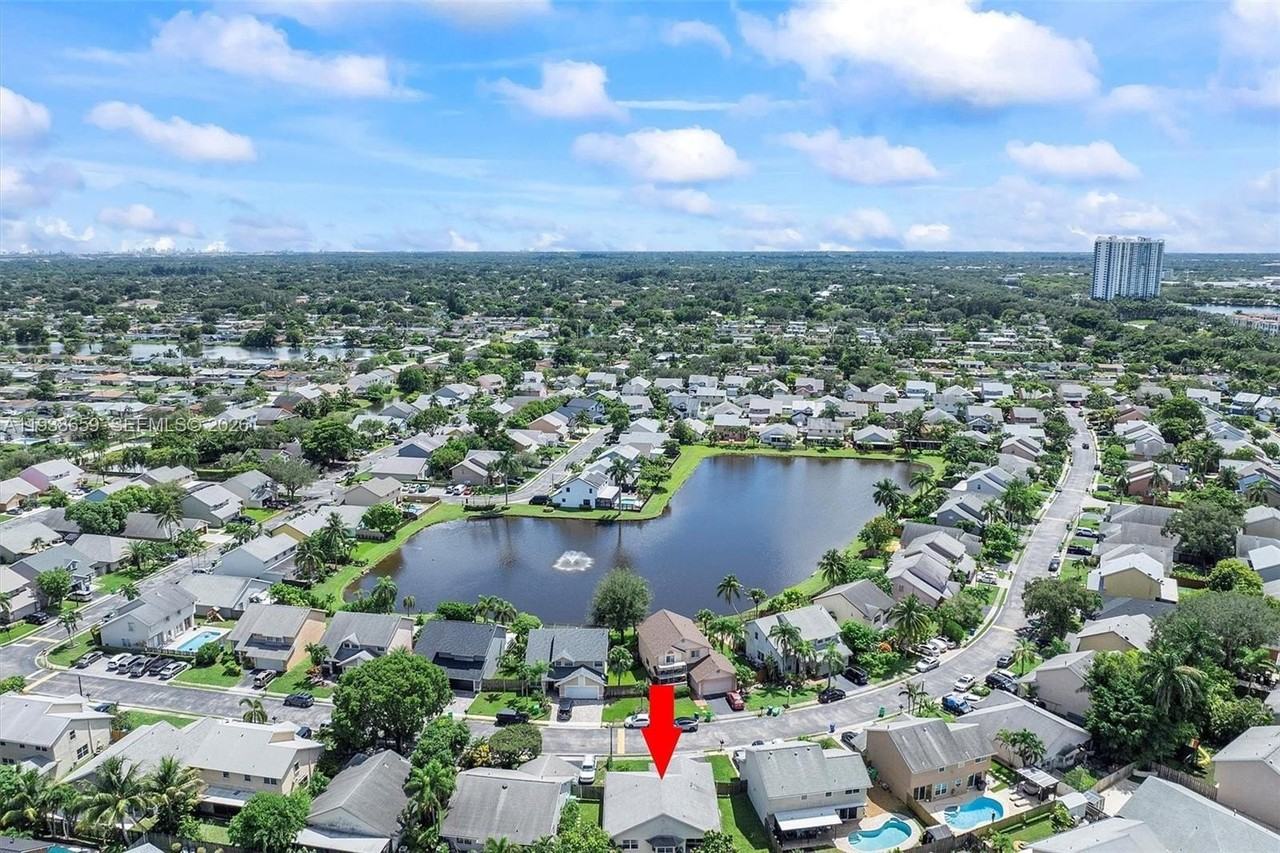 12265 Nw 32nd Mnr - Photo 5 of 47