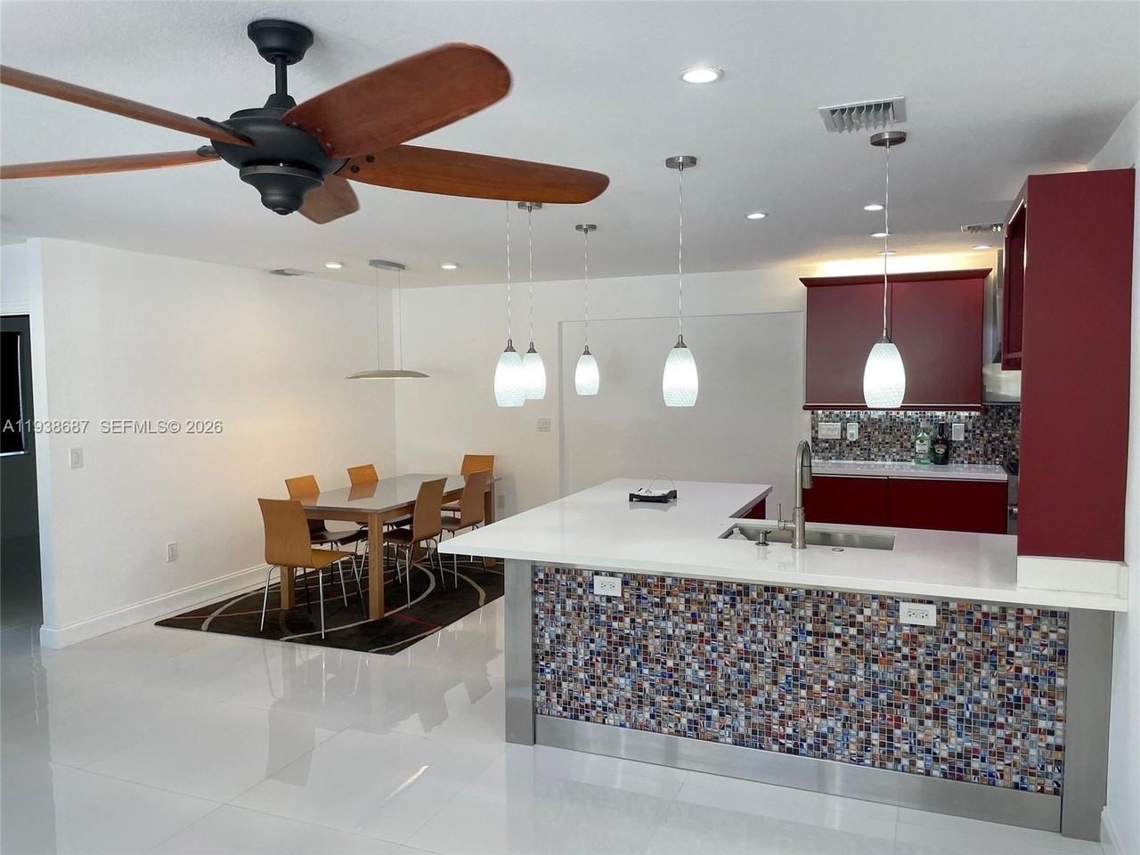 214 Ne 108th St - Photo 6 of 18