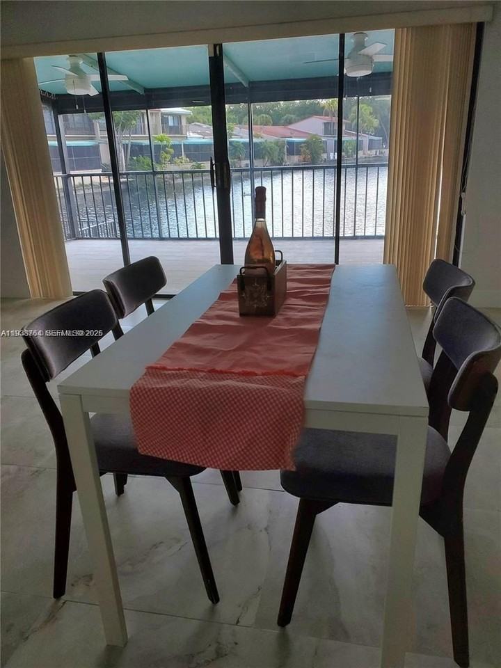 8350 Dundee Ter - Photo 7 of 18