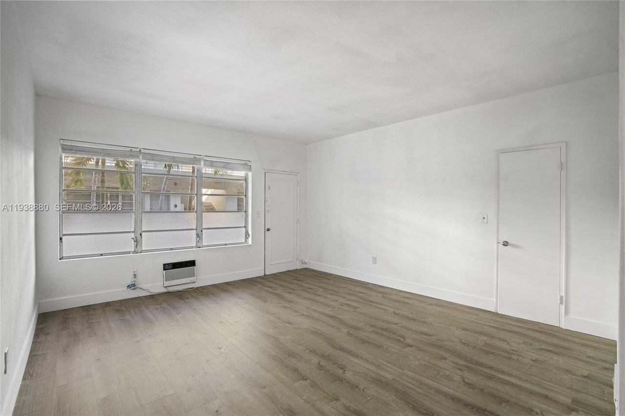 4172 Chase Ave #3 - Photo 4 of 29