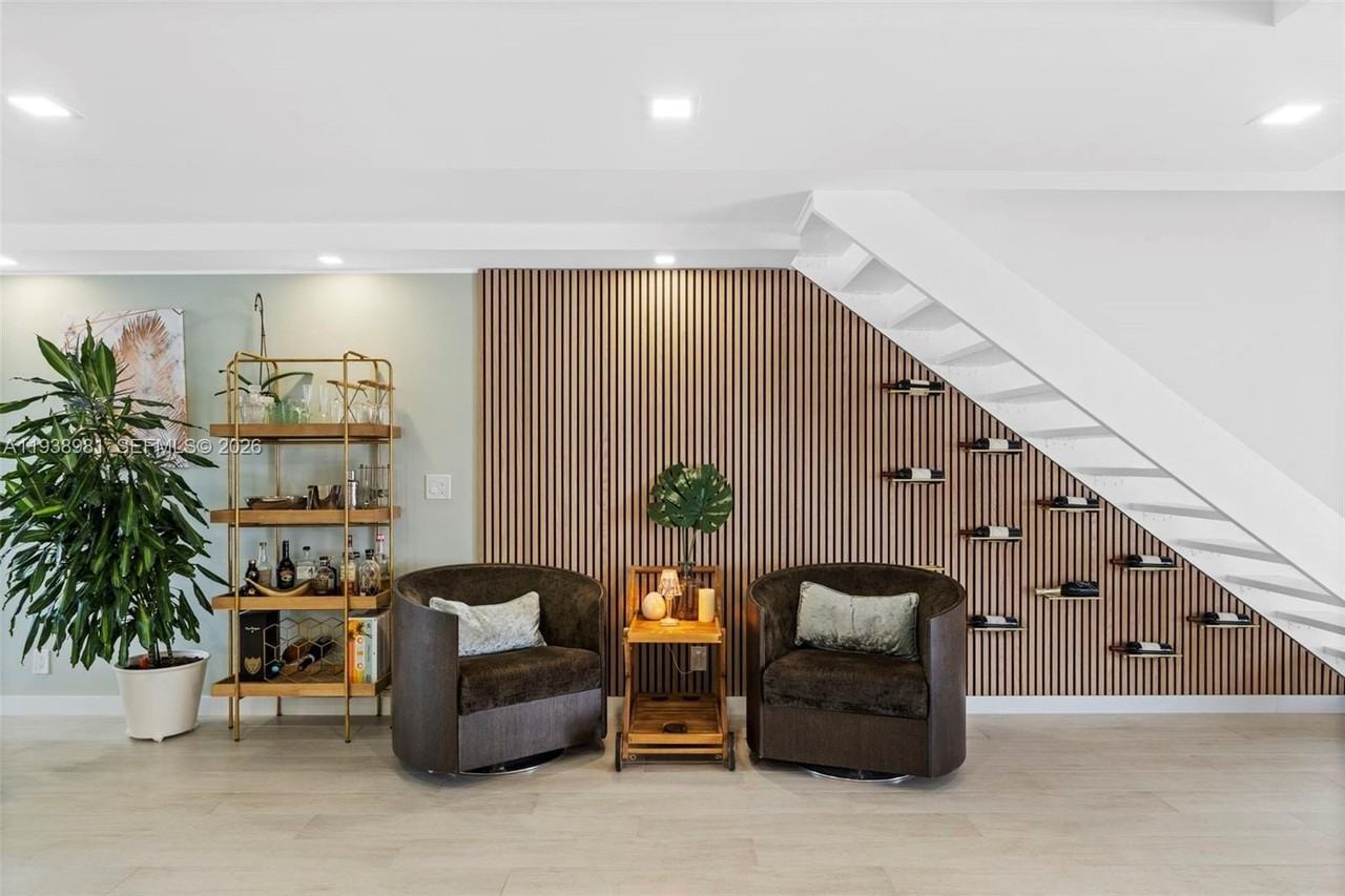 918 Ne 26th Ave #918 - Photo 5 of 41