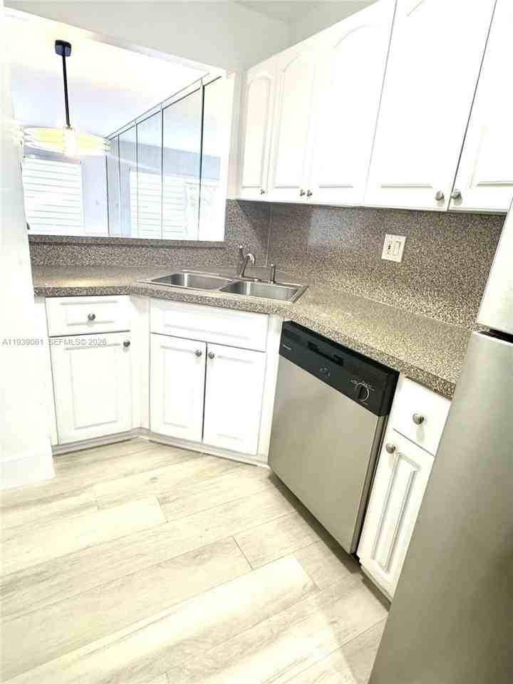 14340 Sw 57th Ln #3-103 - Photo 7 of 25