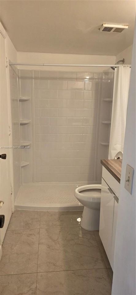 11460 Nw 42nd St #11460 - Photo 7 of 10