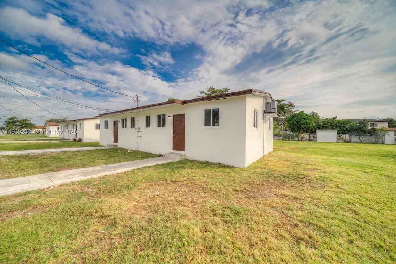 10290 Sw 177th St #10290 - Photo 6 of 16