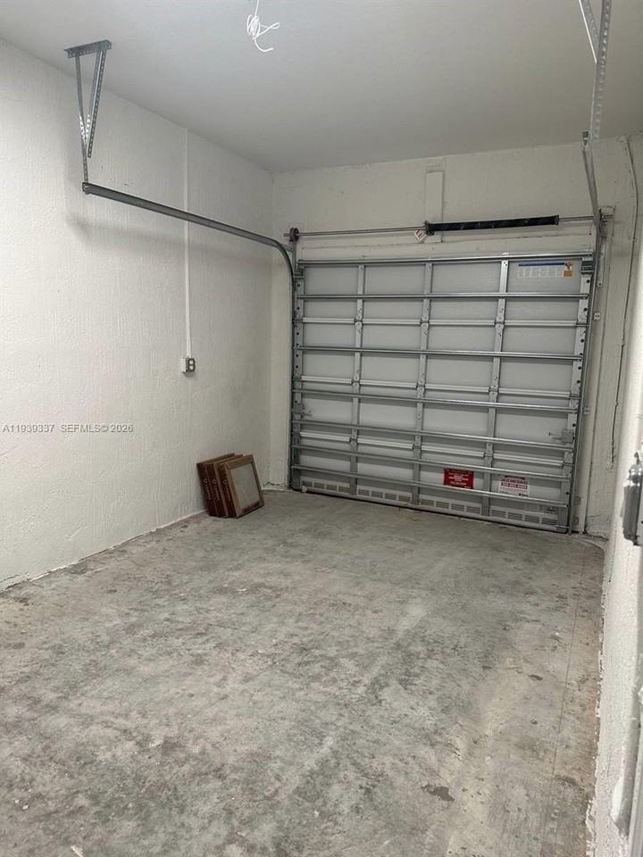 14816 Sw 265th St - Photo 6 of 16