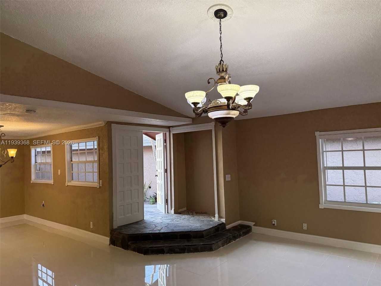 8071 Sw 24th Pl #PL - Photo 4 of 18